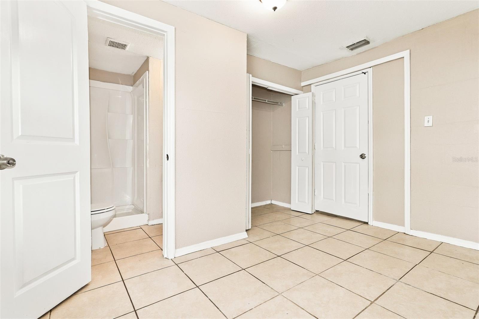 2313 W RIO VISTA AVE — photo 11