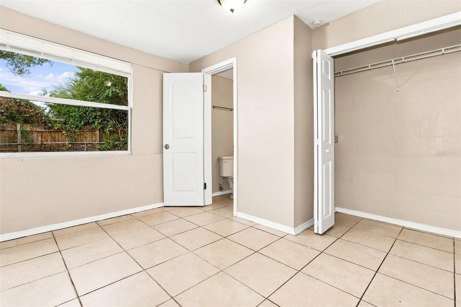 2313 W RIO VISTA AVE — photo 10