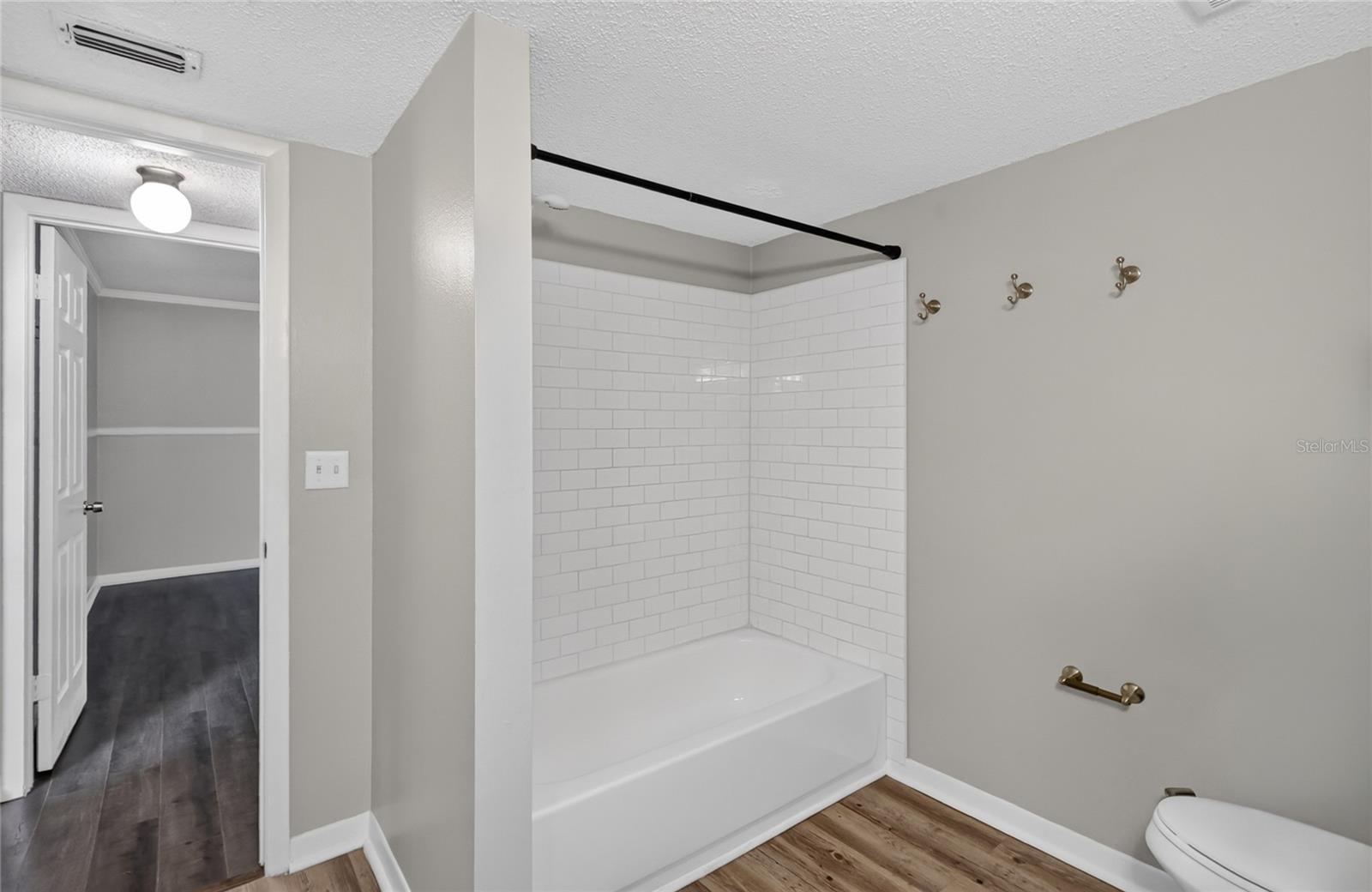 12145 ARMENIA GABLES CIR — photo 35