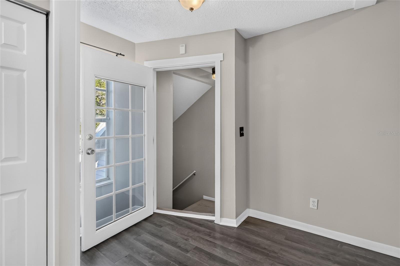 12145 ARMENIA GABLES CIR — photo 15