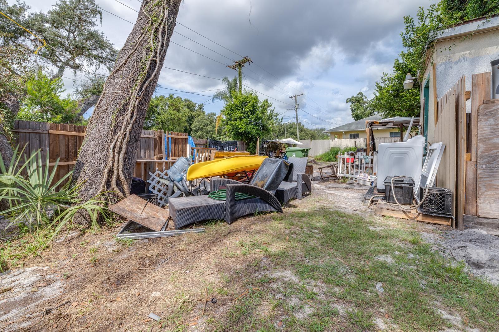 1802 E ANNIE ST — photo 11