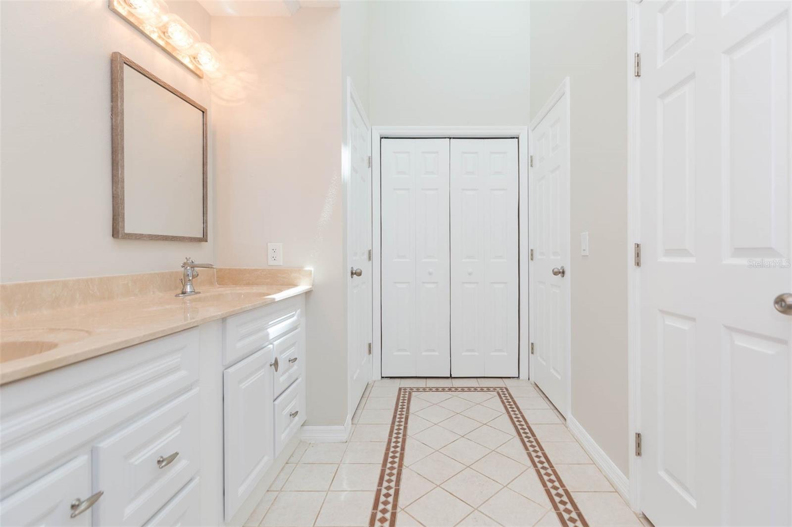 6541 BRENTWOOD DR — photo 23