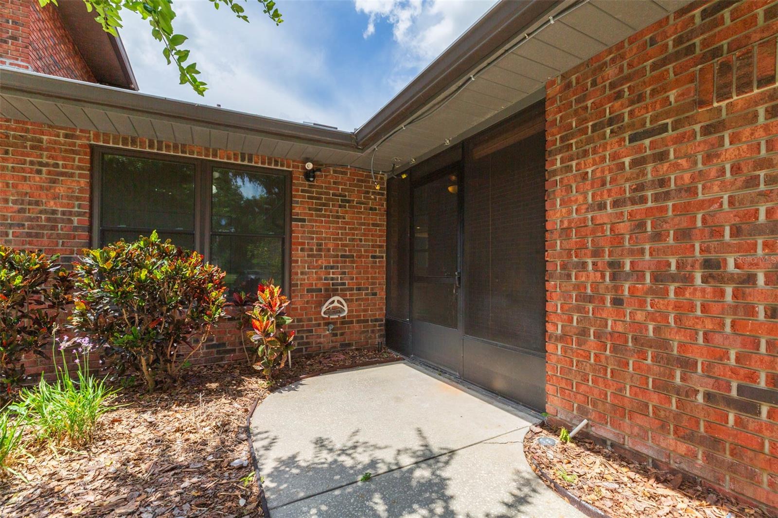 6541 BRENTWOOD DR — photo 40