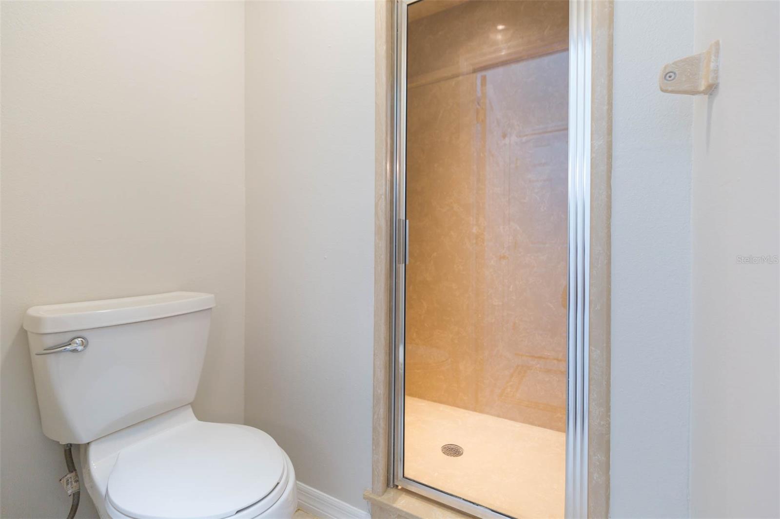 6541 BRENTWOOD DR — photo 25