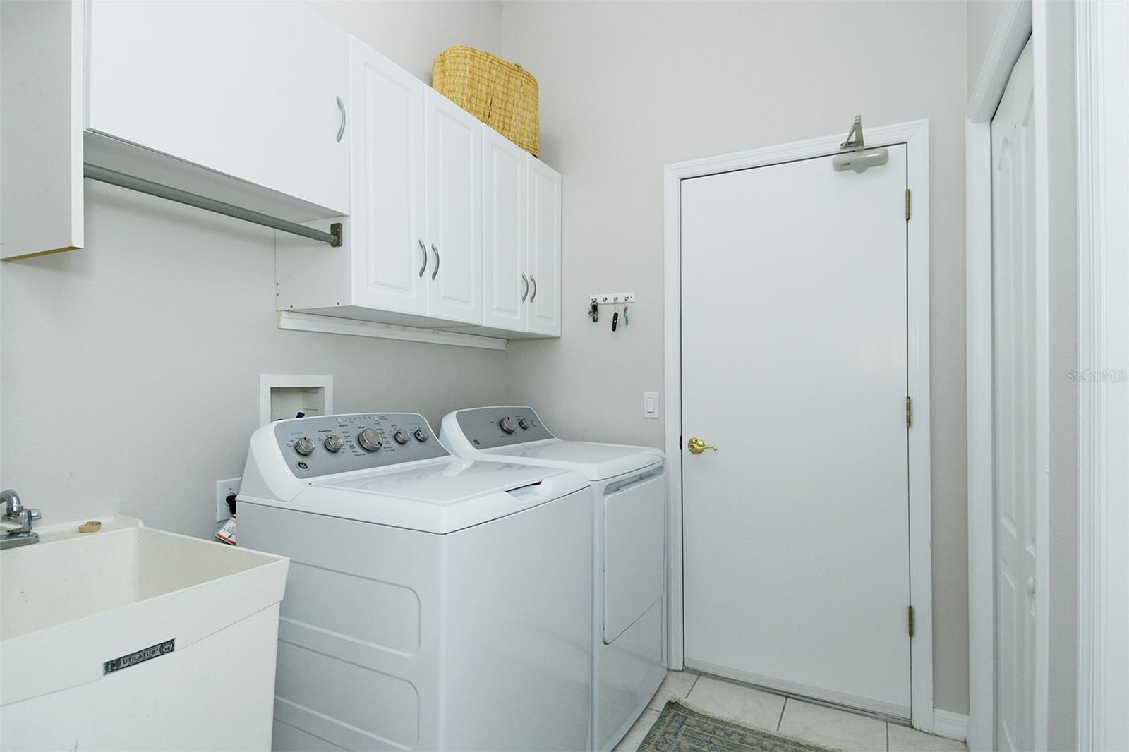 4536 LEGACY CT — photo 31
