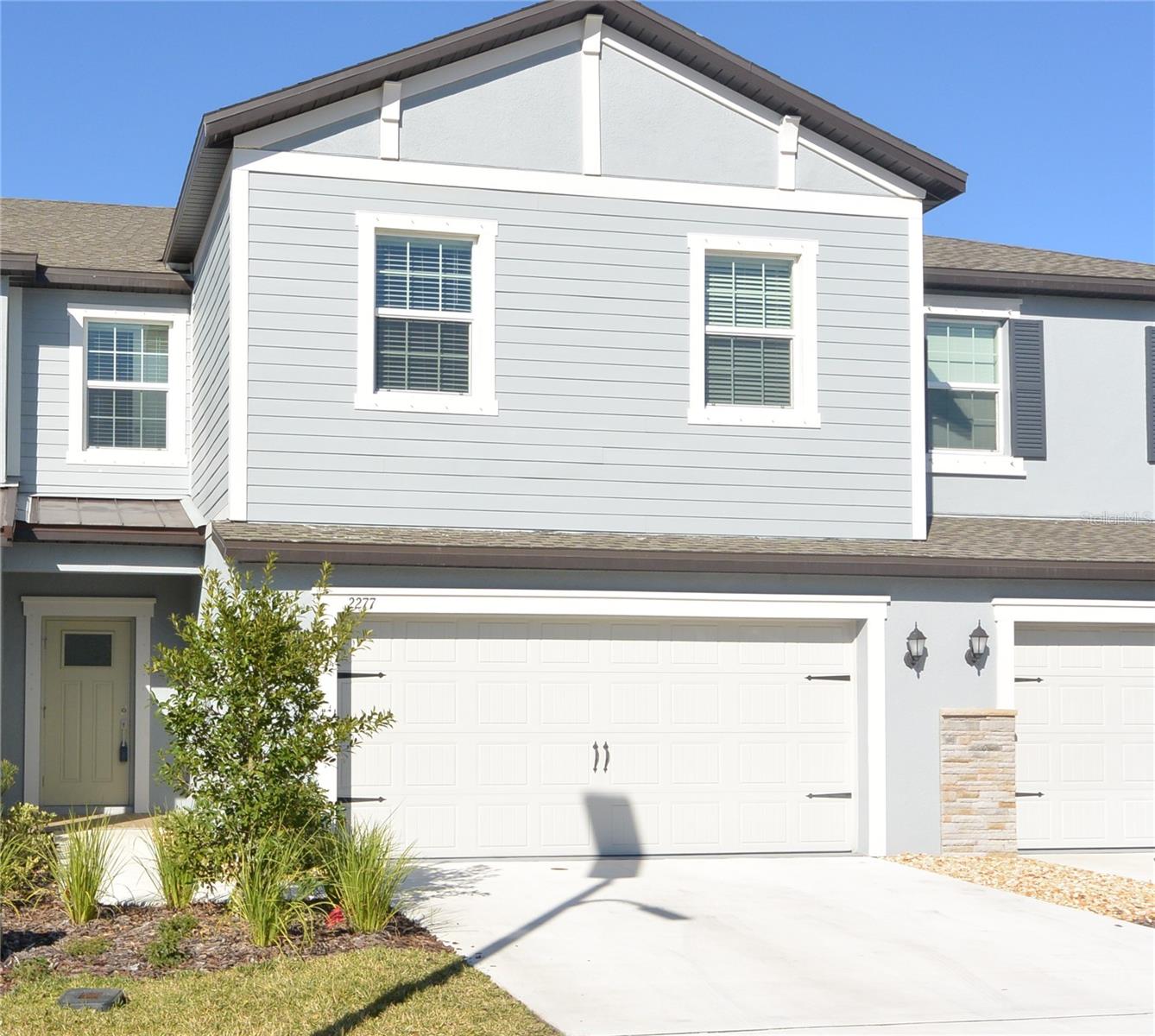 2277 CERULEAN SKY DR — photo 2