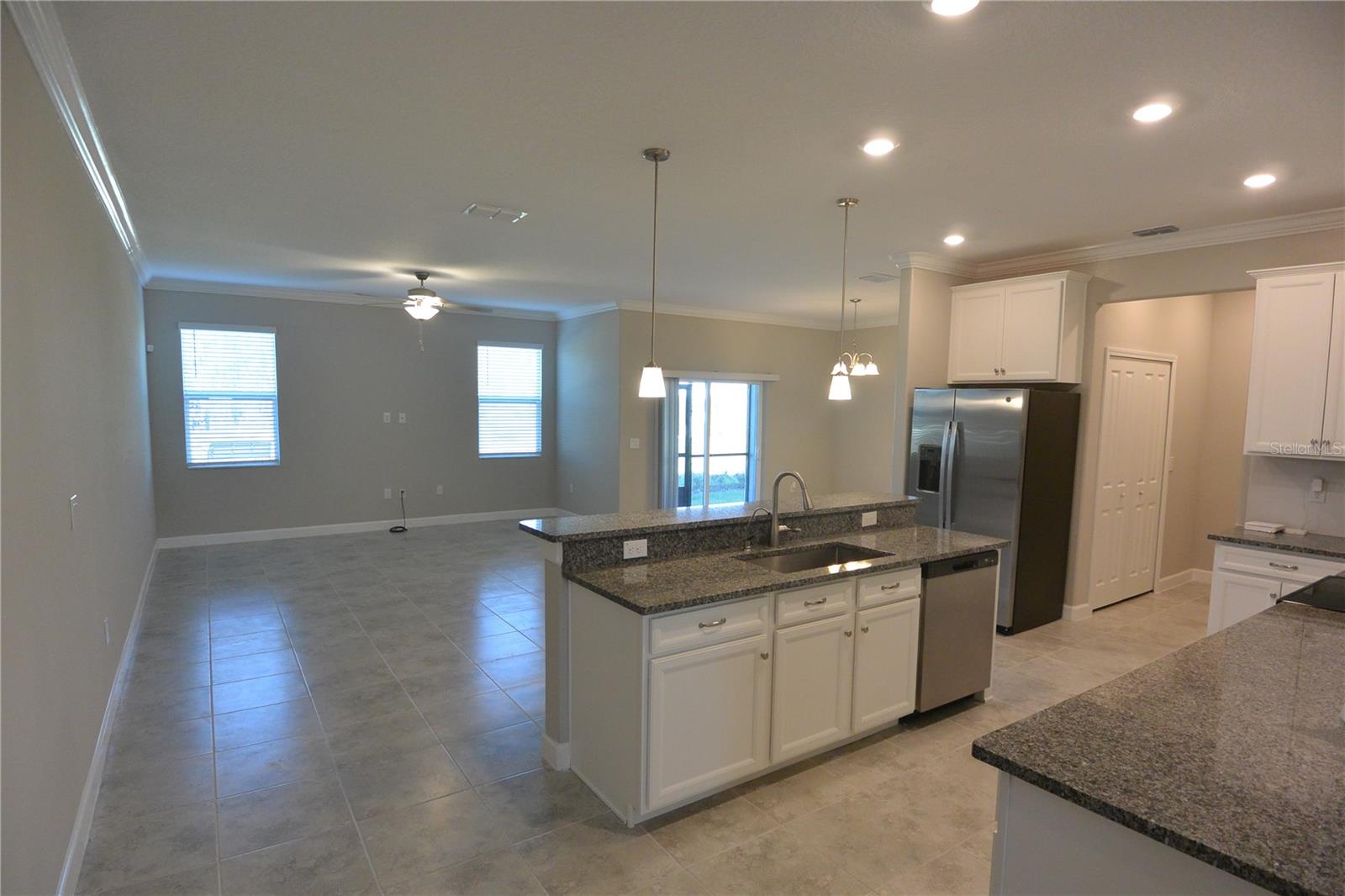 2277 CERULEAN SKY DR — photo 4