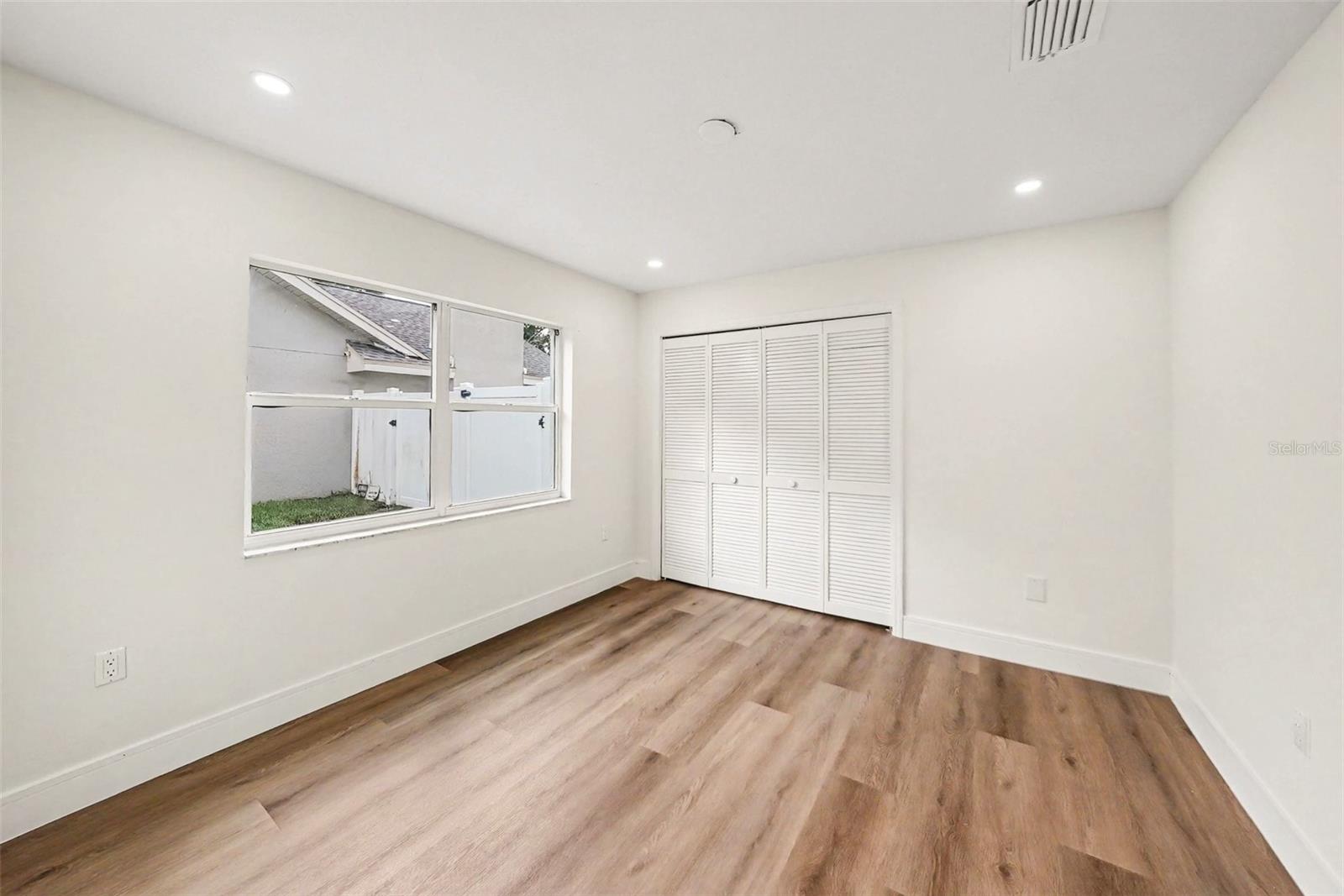 4901 HALLSTEAD WAY — photo 36