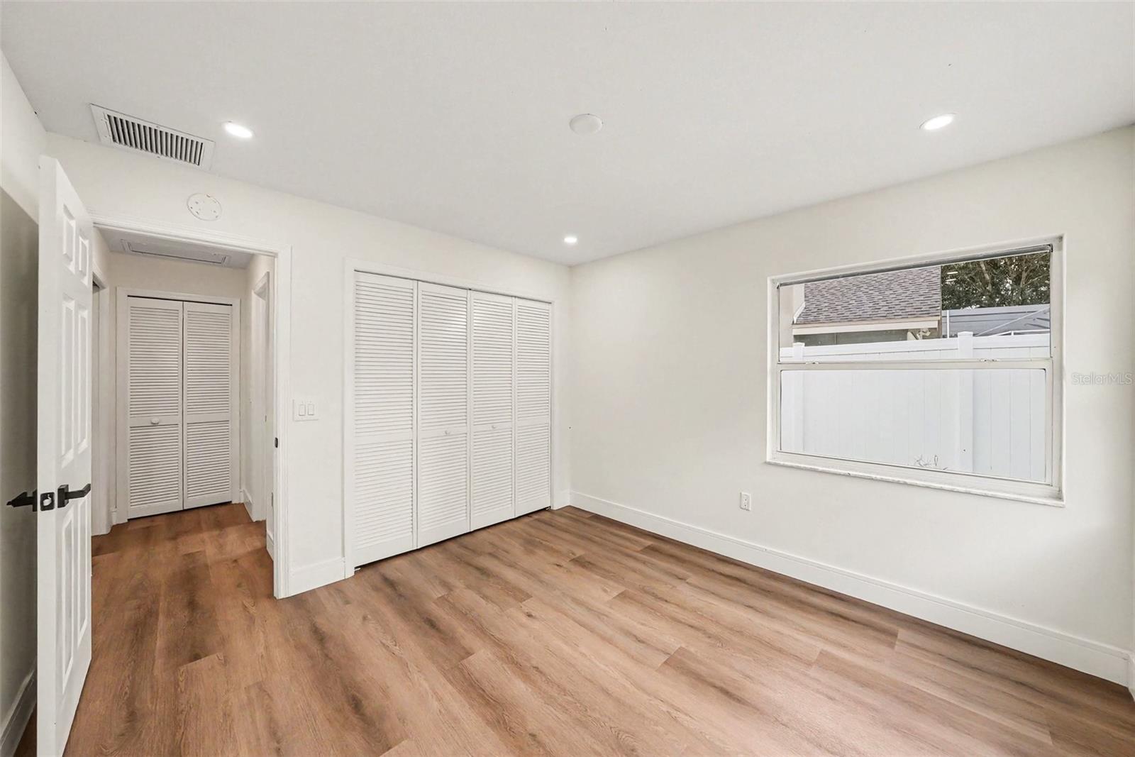 4901 HALLSTEAD WAY — photo 34