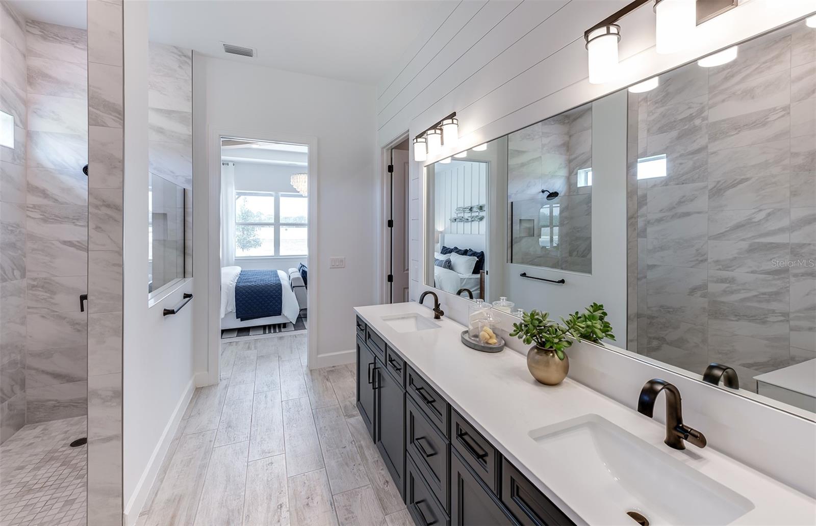 26264 CORAL HARBOUR DR — photo 17