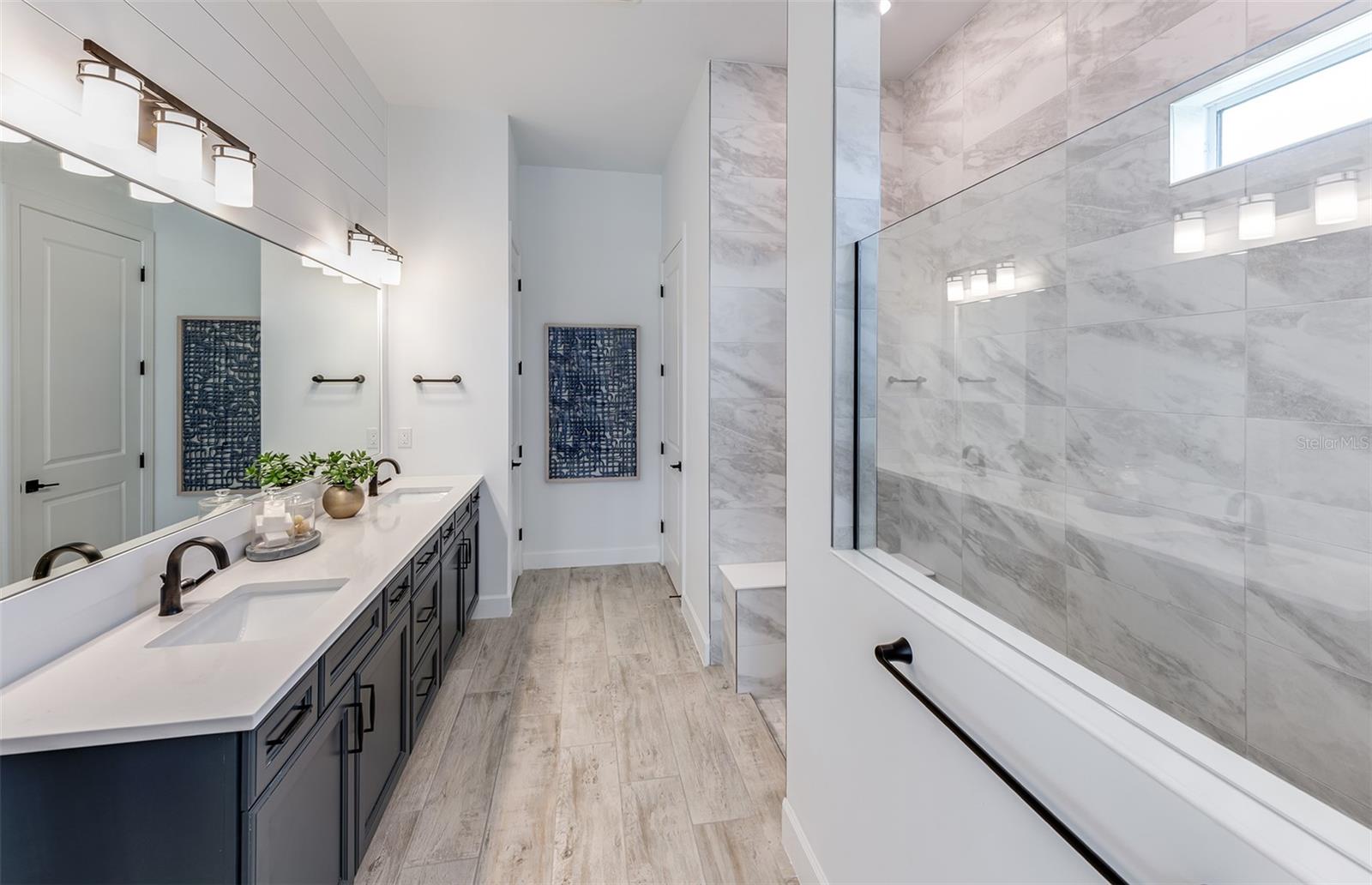 26264 CORAL HARBOUR DR — photo 16