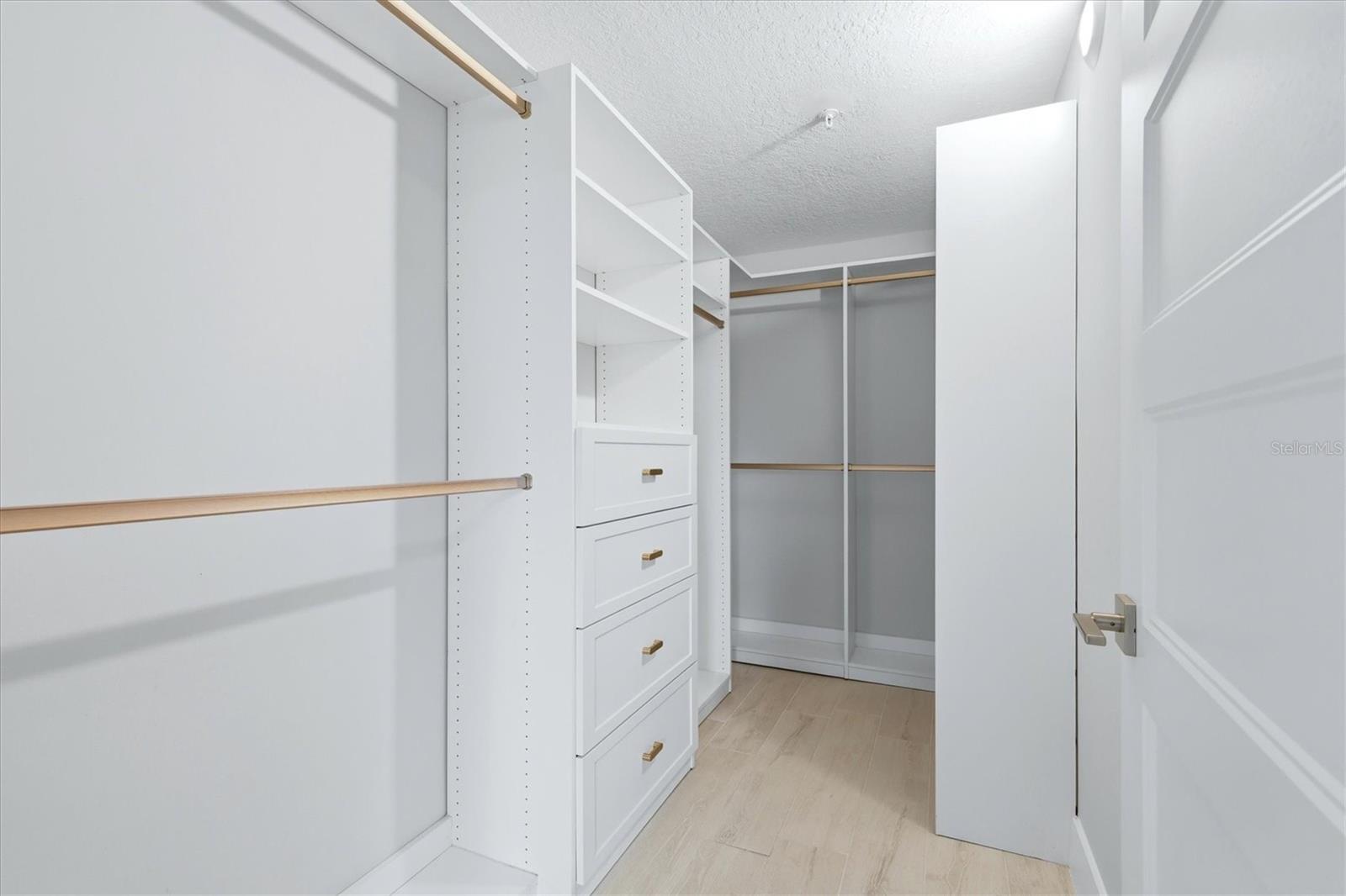 5711 BENTGRASS DR #19-102 — photo 30