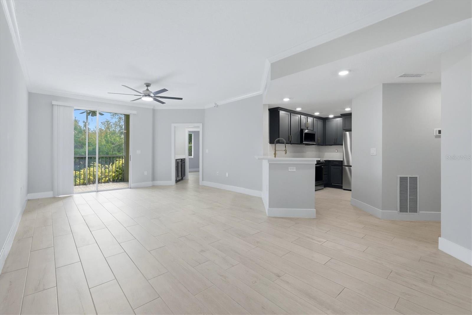 5711 BENTGRASS DR #19-102 — photo 16