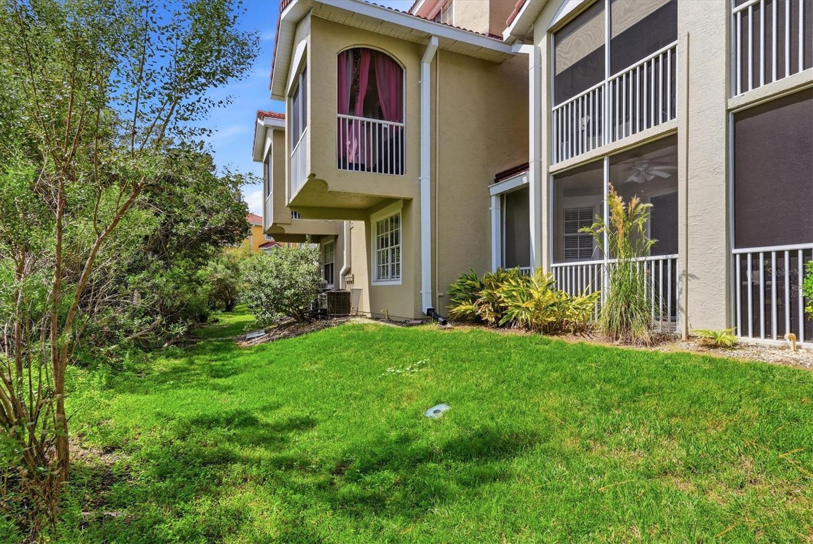 5711 BENTGRASS DR #19-102 — photo 36