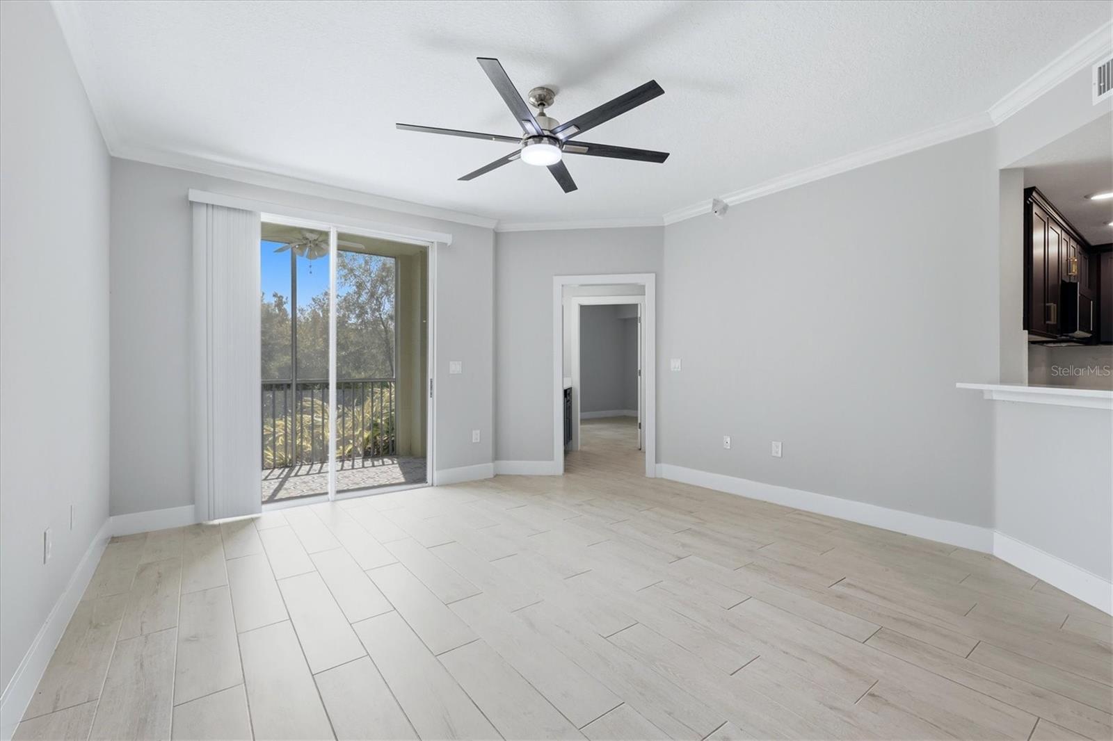 5711 BENTGRASS DR #19-102 — photo 11