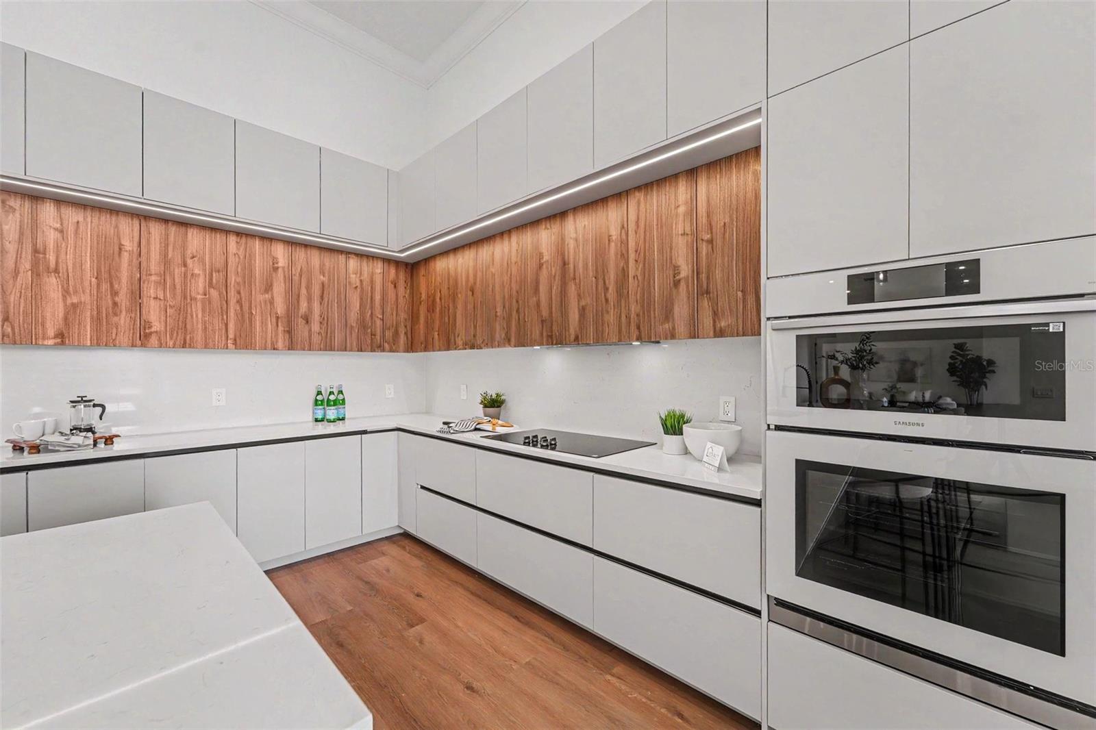 5021 WESLEY DR — photo 14