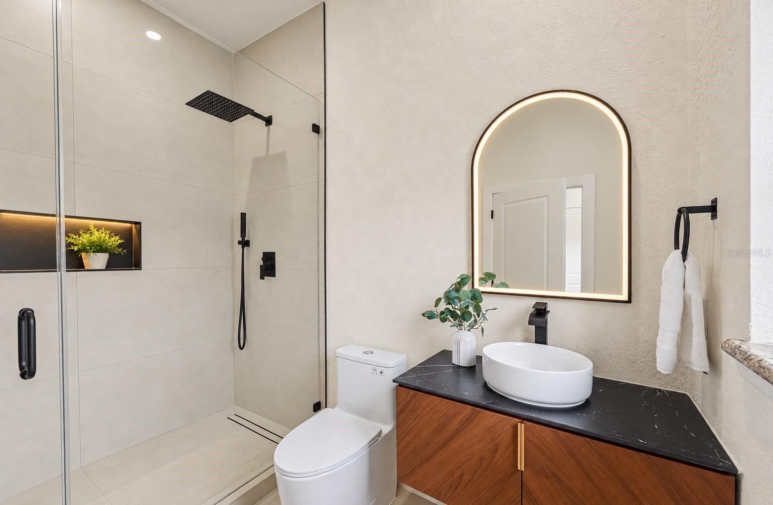 5021 WESLEY DR — photo 32