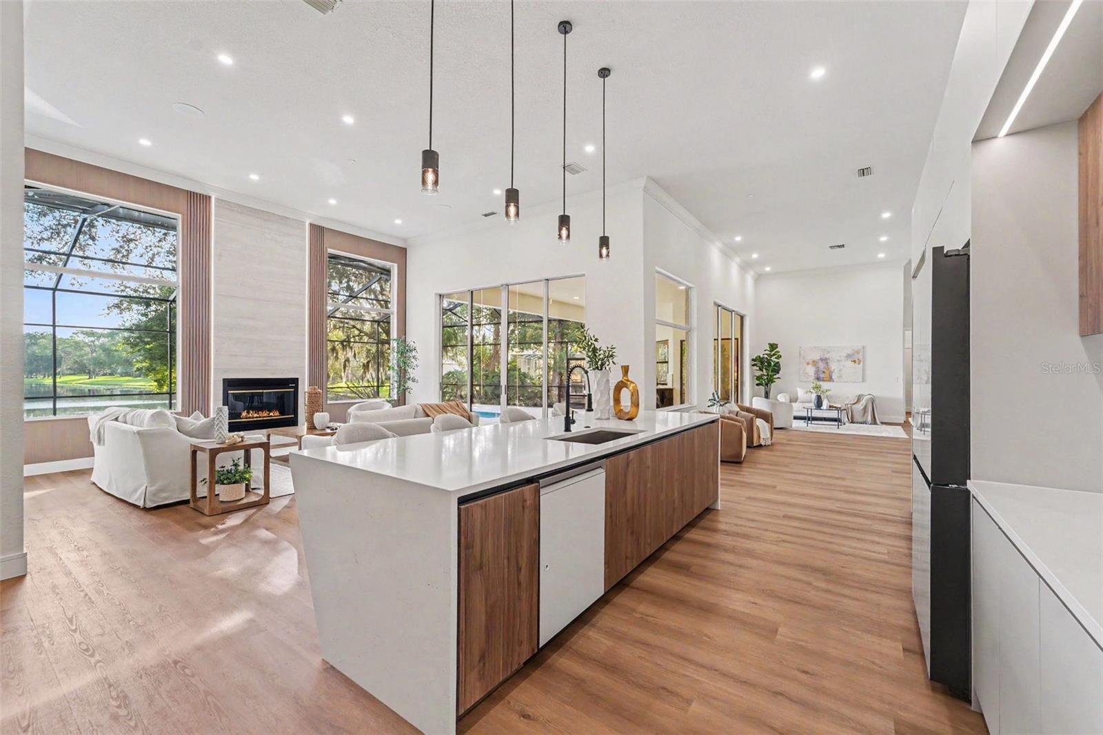 5021 WESLEY DR — photo 12