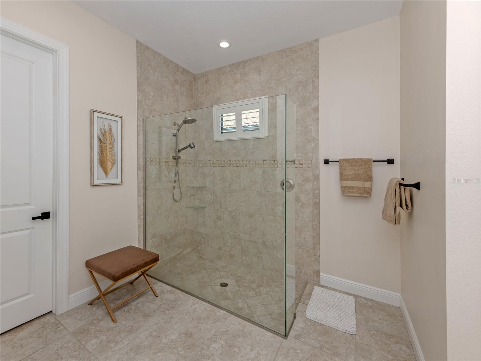 10422 MEDJOOL DR — photo 35