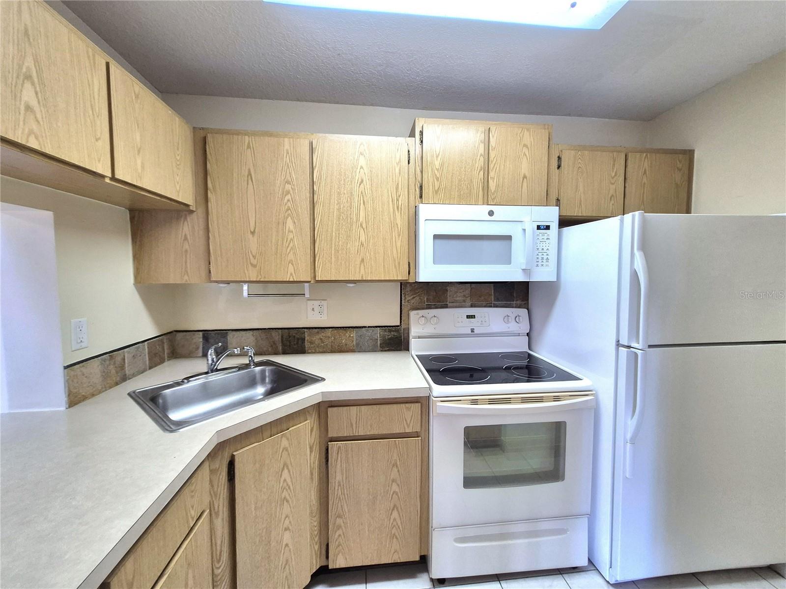 1344 PINE RIDGE CIR E #H3 — photo 10