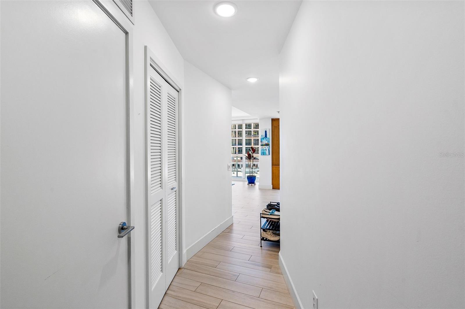 175 1ST ST S #1003 — photo 37