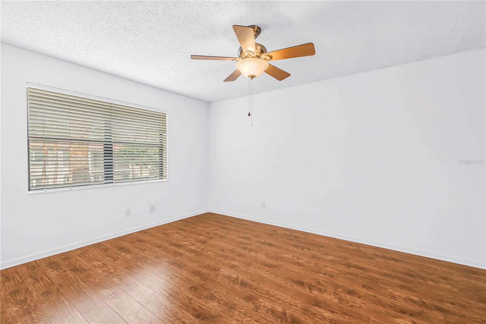 484 SANTA CRUZ PL NE #F — photo 21