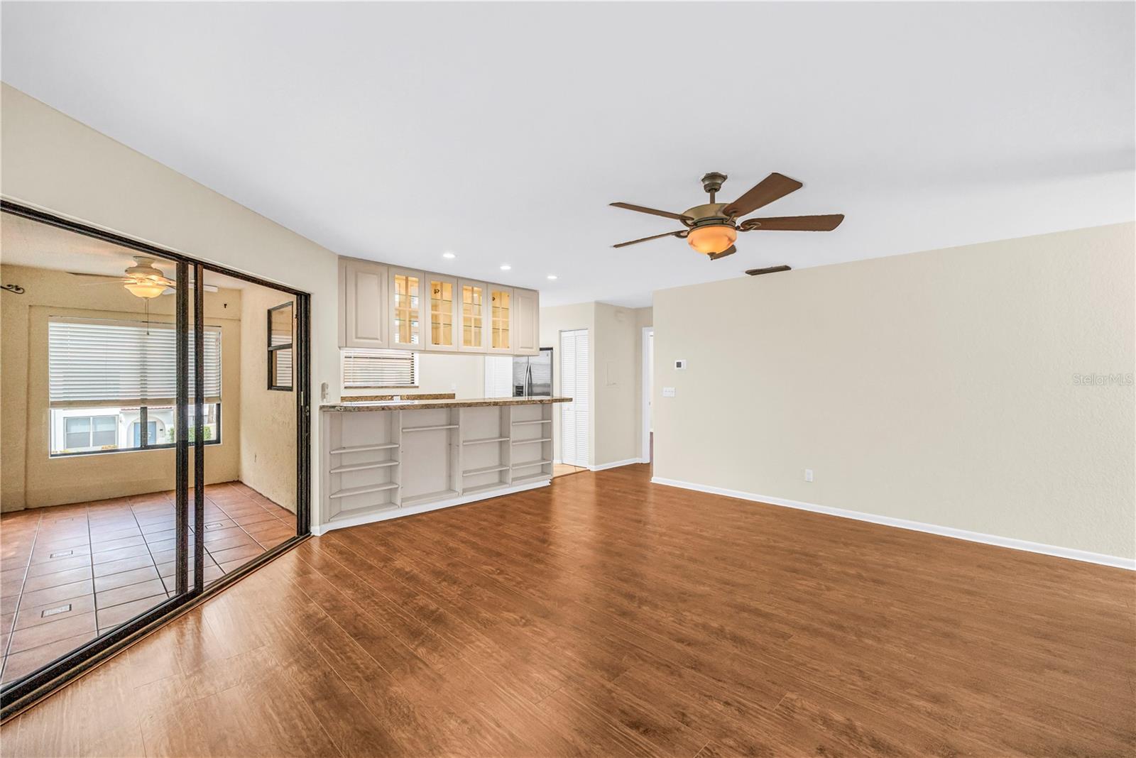 484 SANTA CRUZ PL NE #F — photo 9