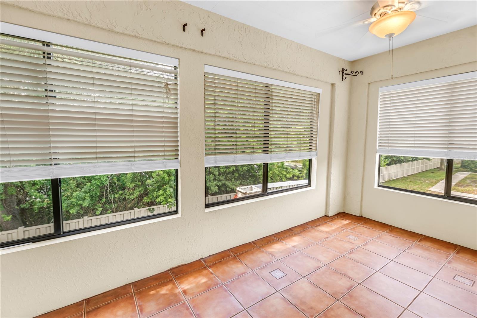 484 SANTA CRUZ PL NE #F — photo 19