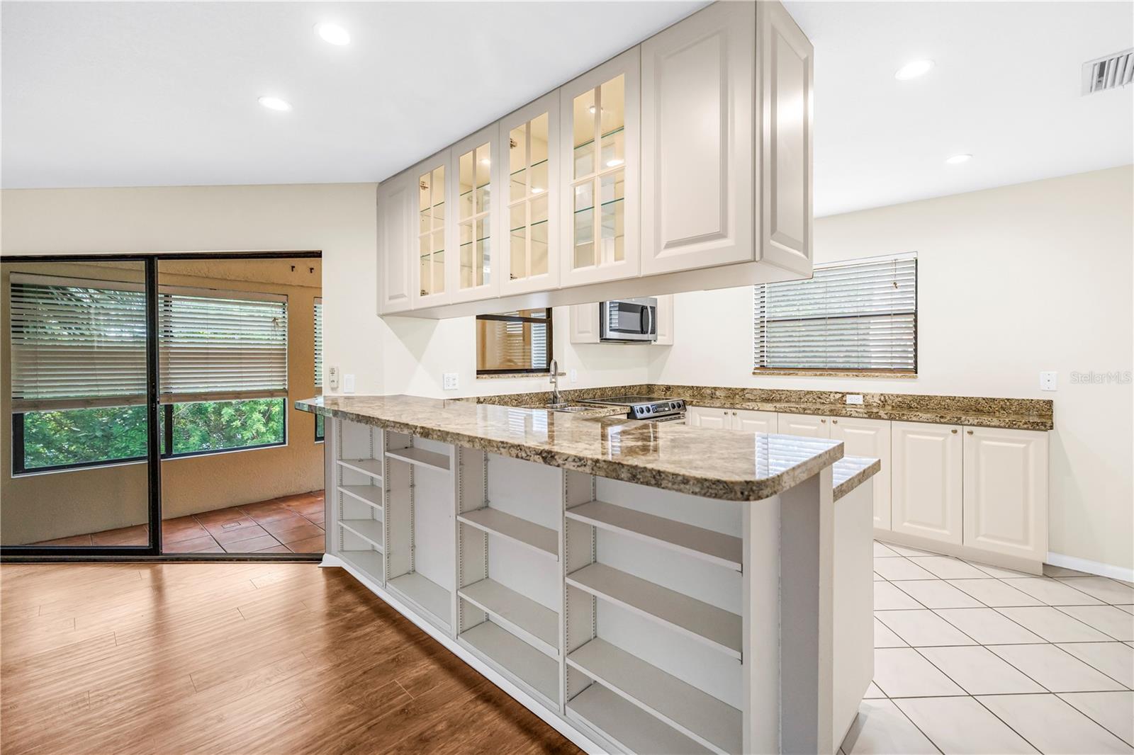 484 SANTA CRUZ PL NE #F — photo 13