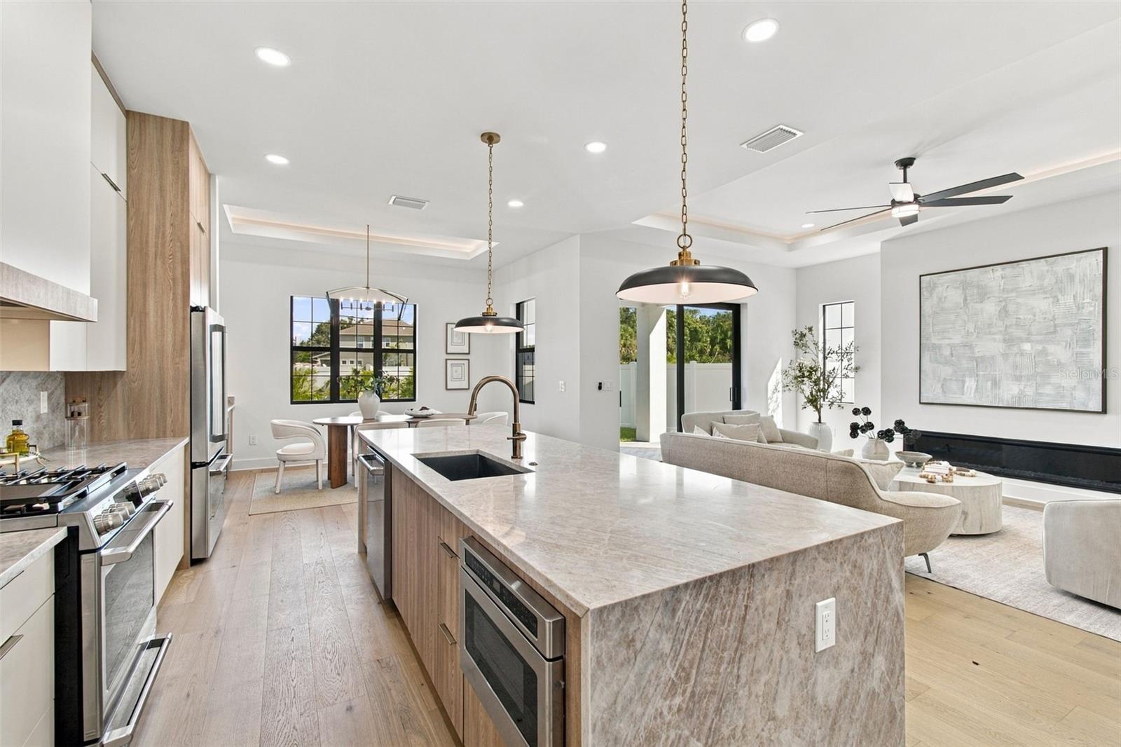 3615 W NORTH A ST — photo 13