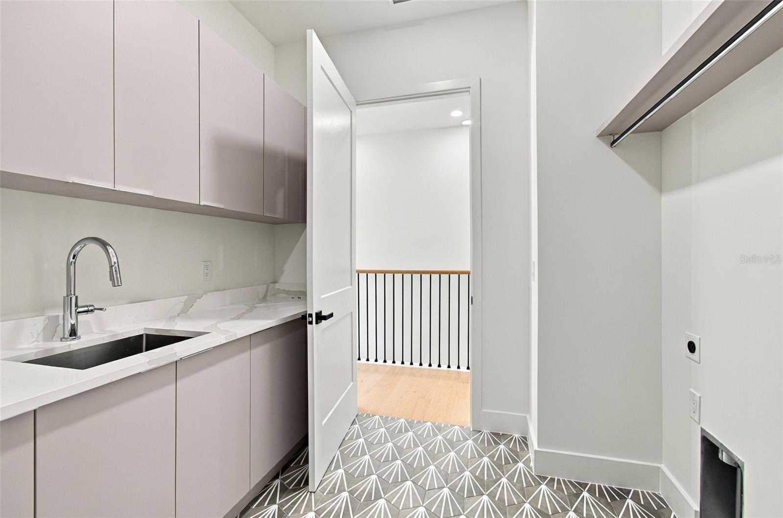 3615 W NORTH A ST — photo 35