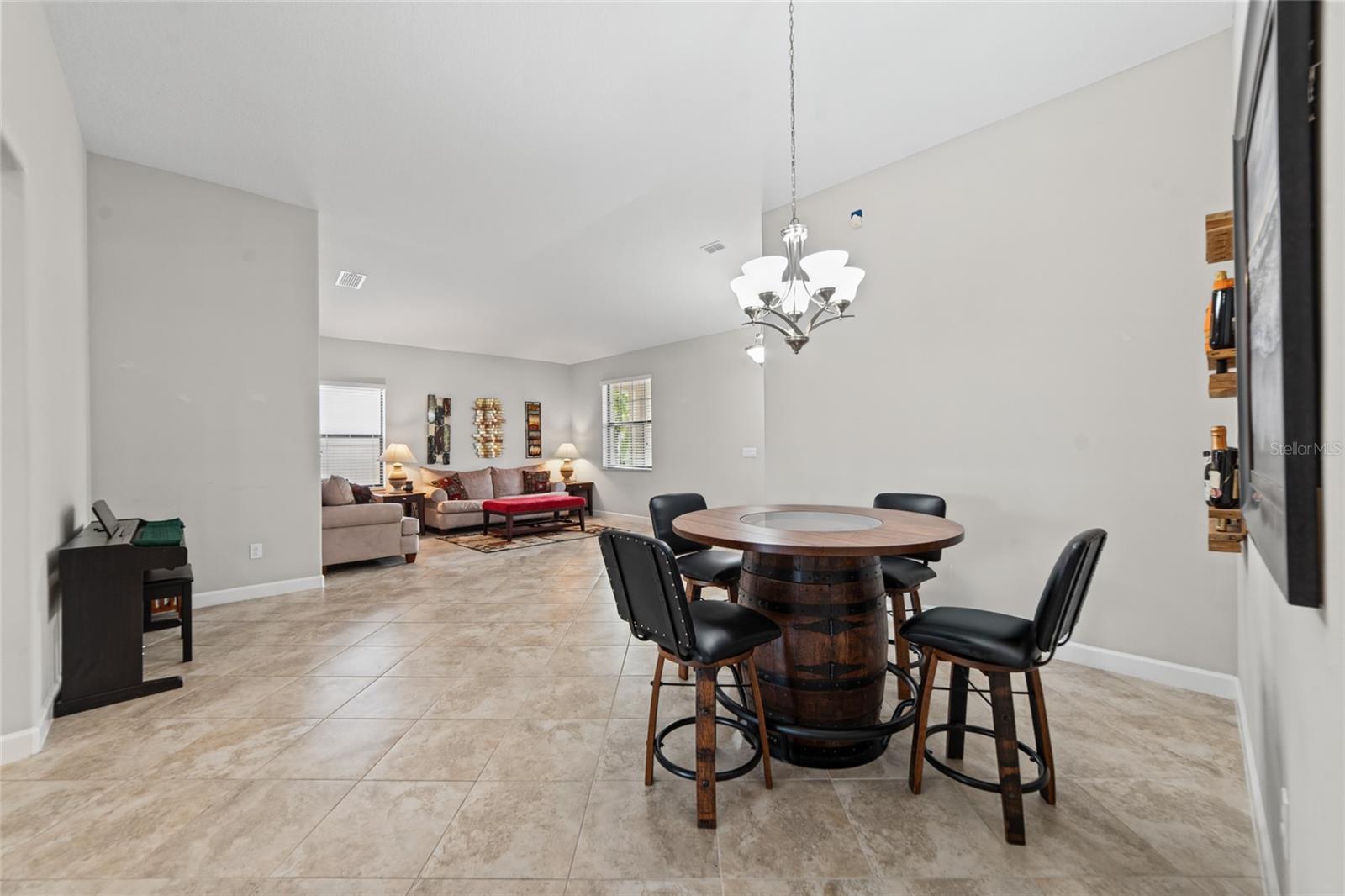 9912 SMARTY JONES DR — photo 4
