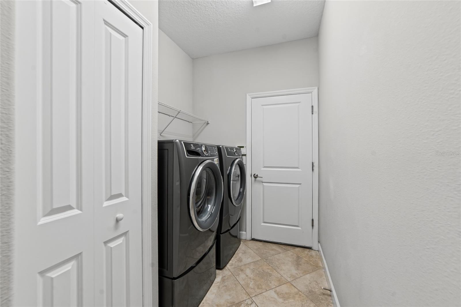 9912 SMARTY JONES DR — photo 22