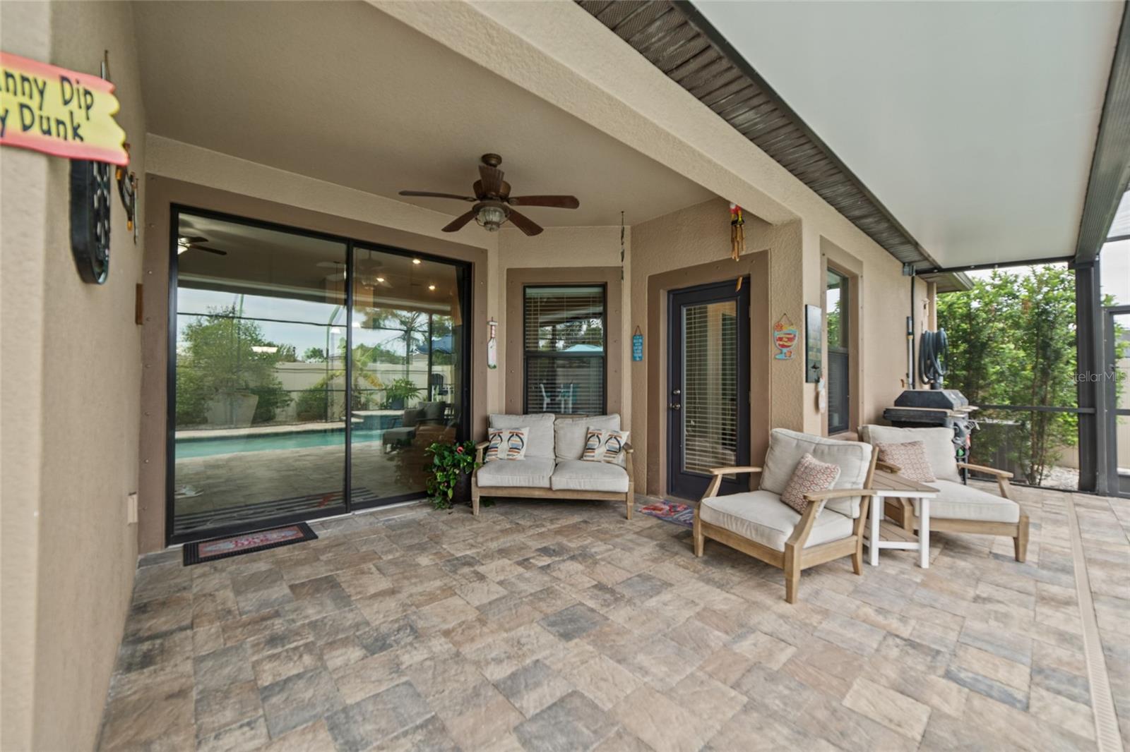 9912 SMARTY JONES DR — photo 25