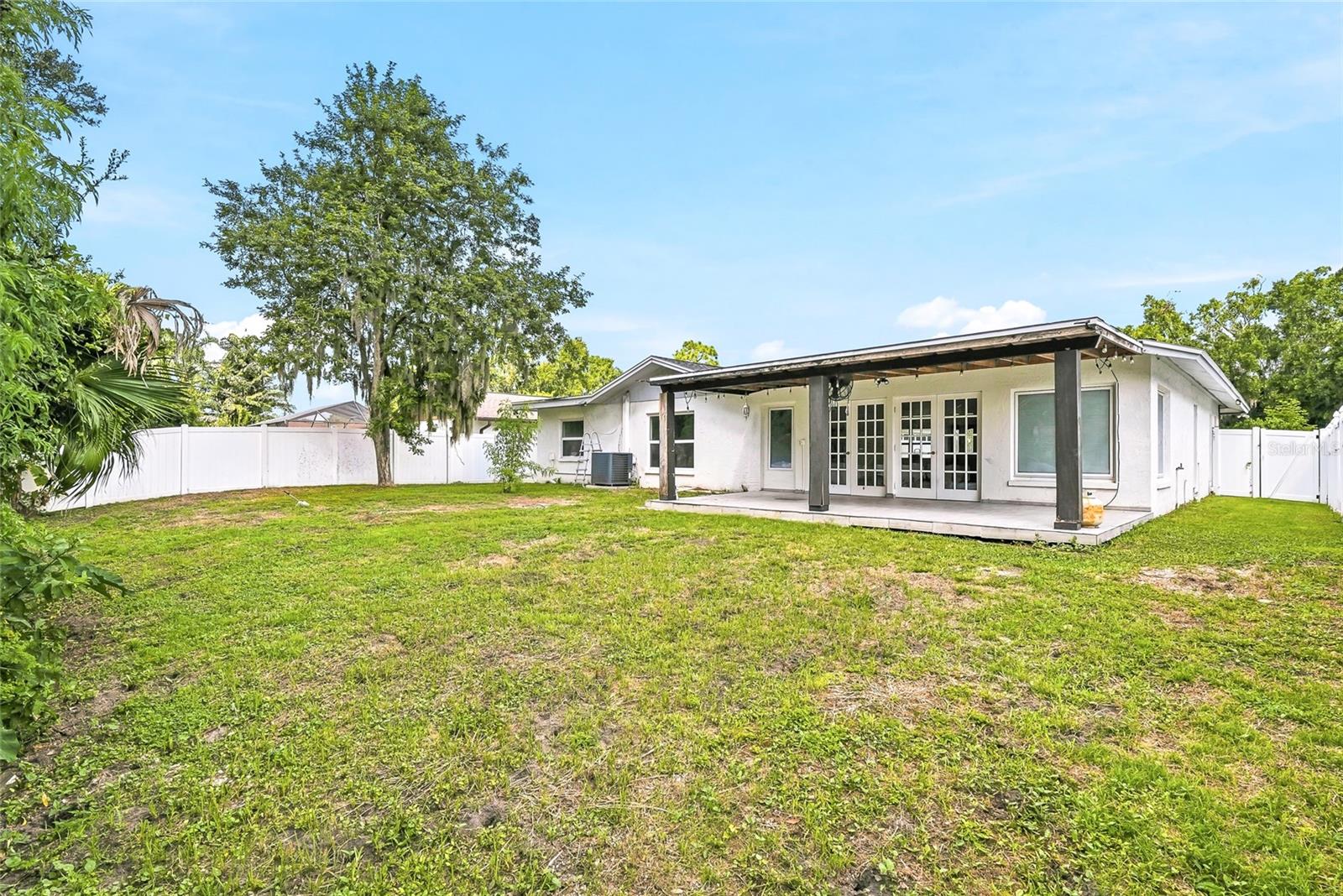 4206 WINDTREE DR — photo 42