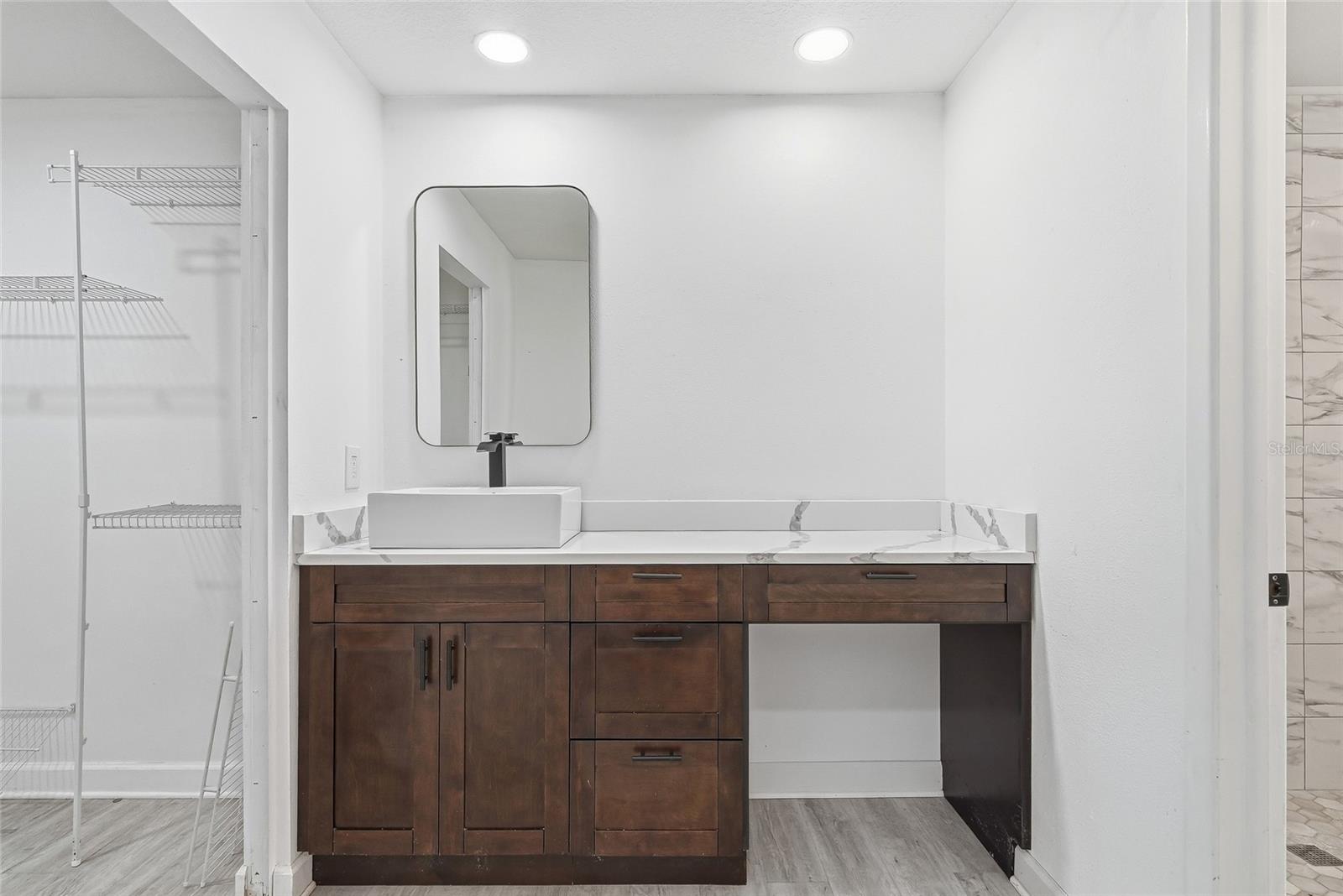 4206 WINDTREE DR — photo 35