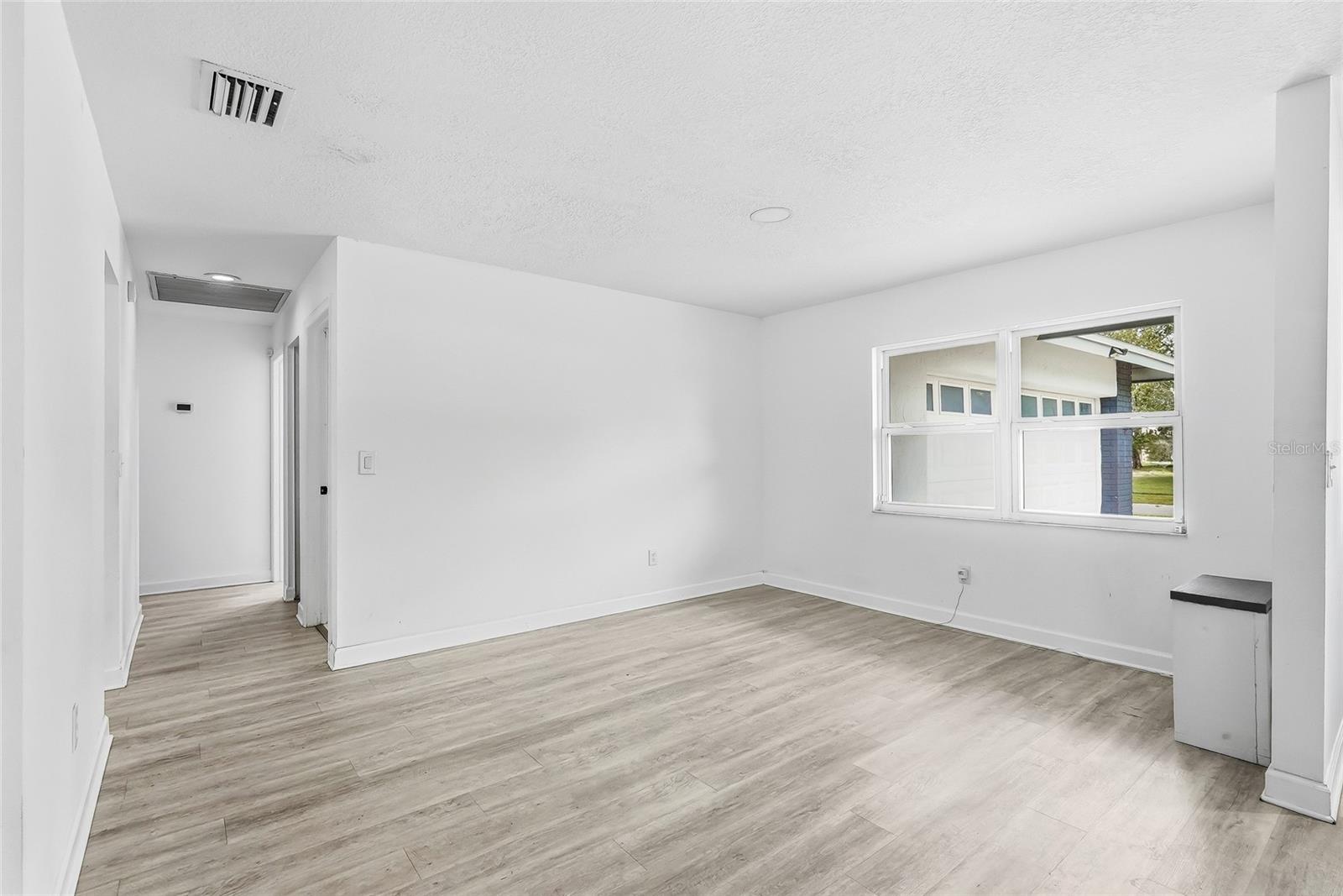 4206 WINDTREE DR — photo 12