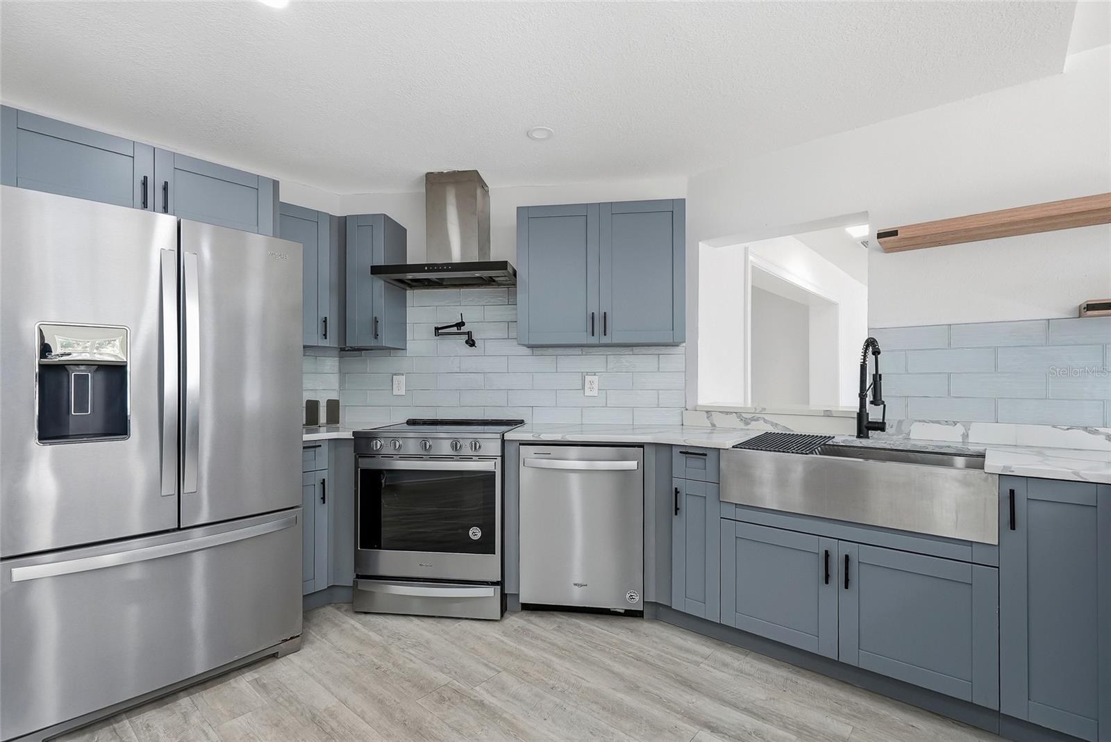 4206 WINDTREE DR — photo 22