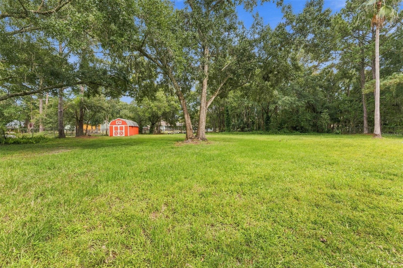 17818 DEERFIELD DR — photo 31