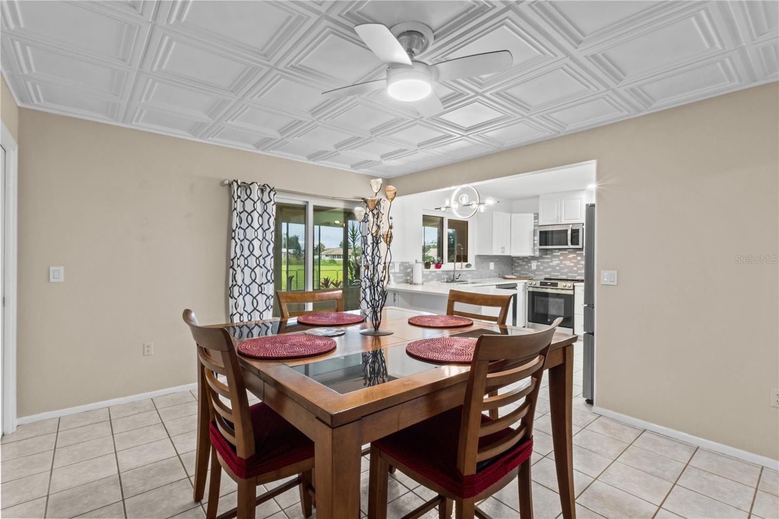 3614 PEMBROOK DR — photo 13