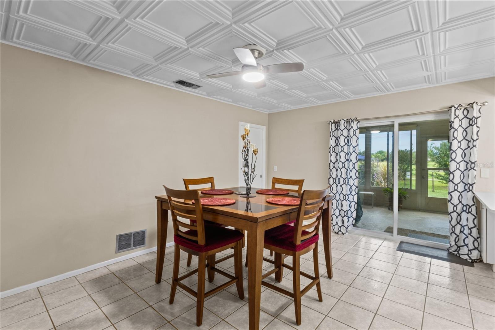 3614 PEMBROOK DR — photo 12