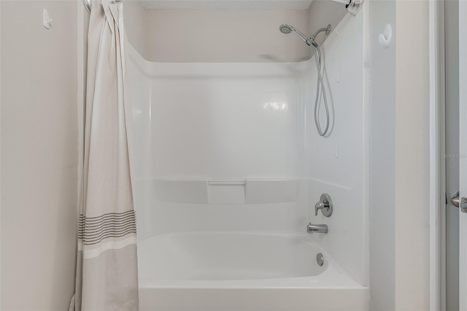 12625 TANNENCREST DR — photo 32