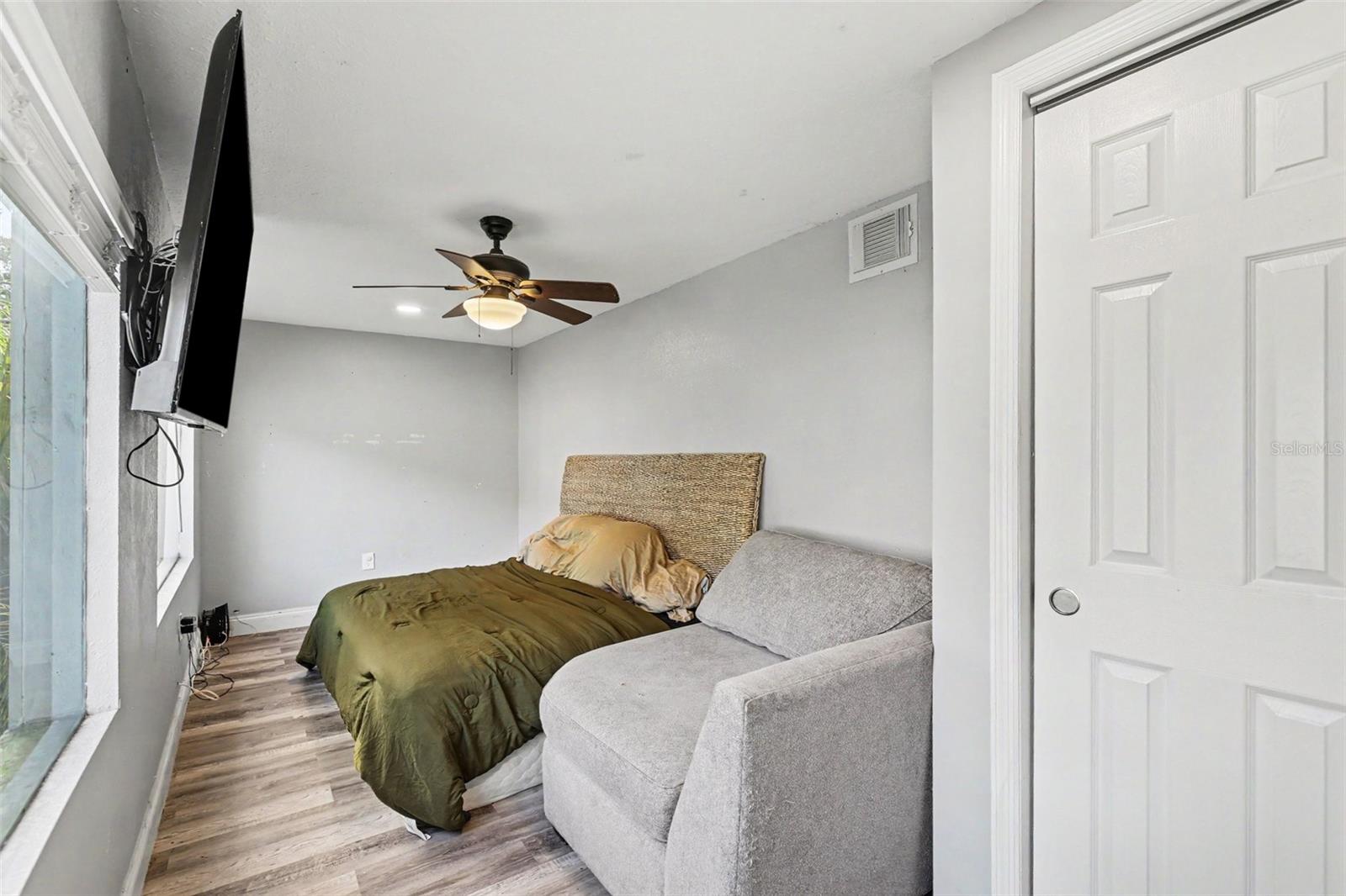919 E BOUGAINVILLEA AVE — photo 12