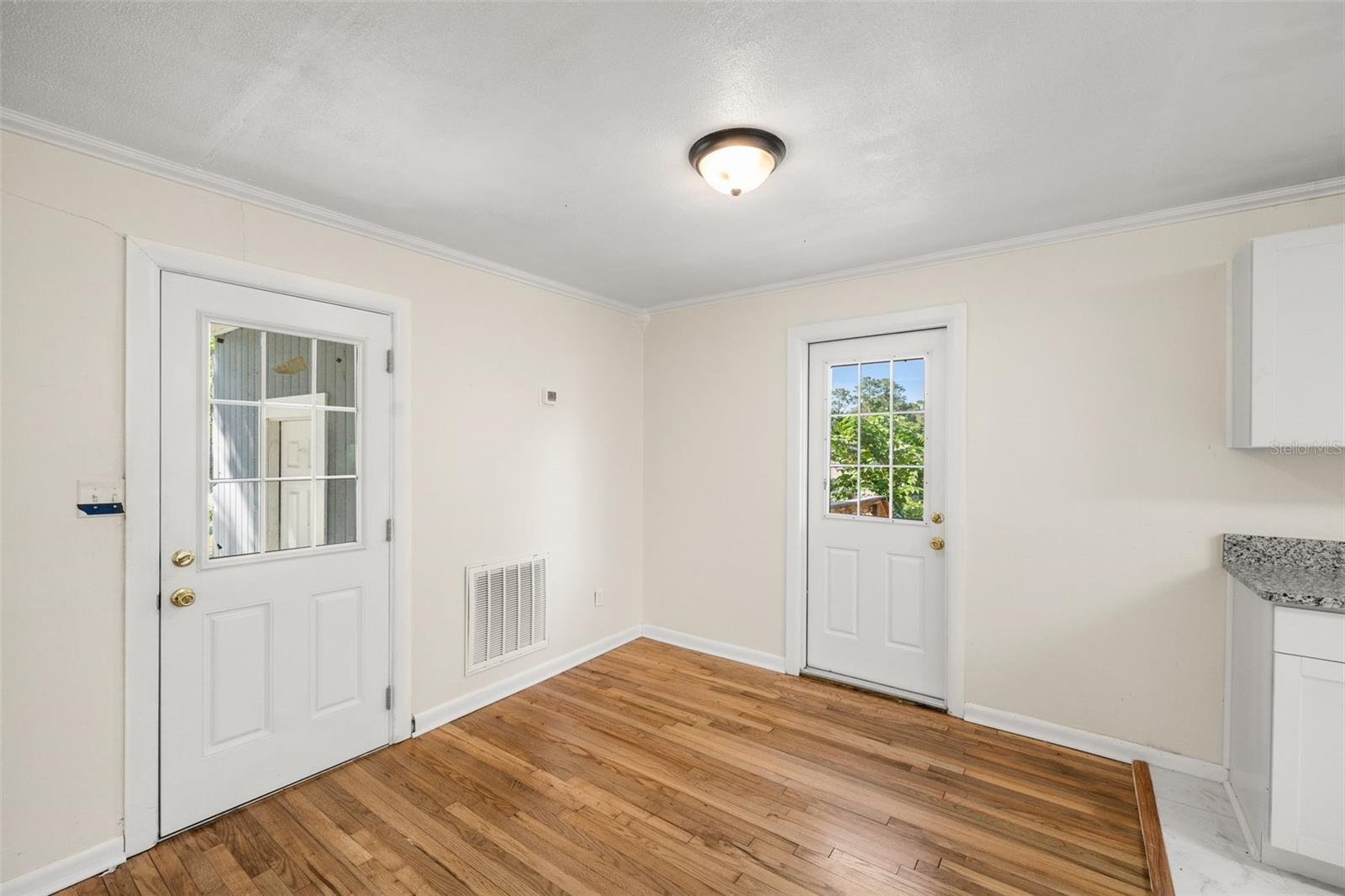 3510 SE 18TH AVE — photo 7