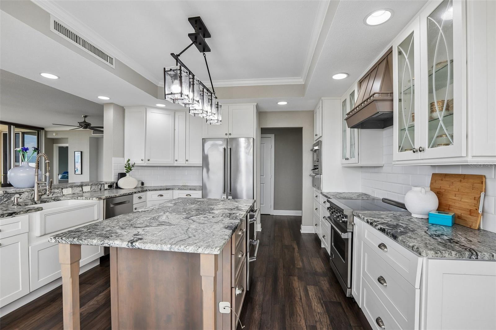 5823 BOWEN DANIEL DR #601 — photo 12
