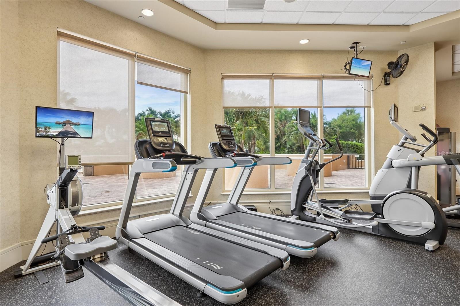 5823 BOWEN DANIEL DR #601 — photo 45