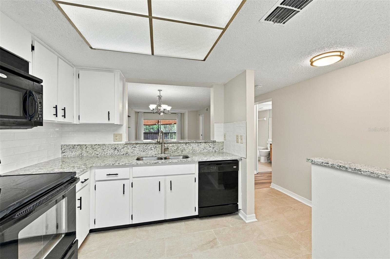 3077 CASA DEL SOL CIR #208 — photo 8