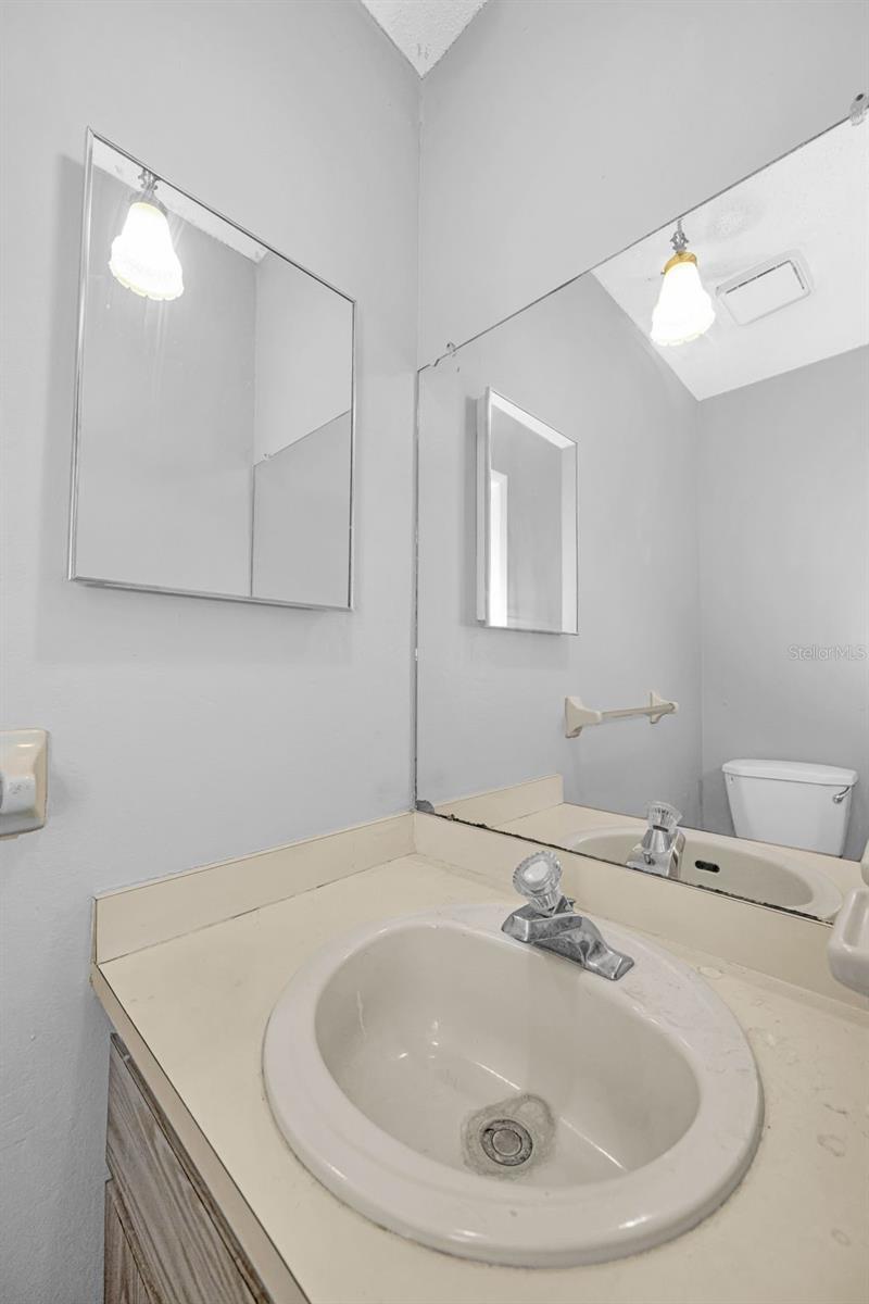 12813 KELLYWOOD CIR — photo 10