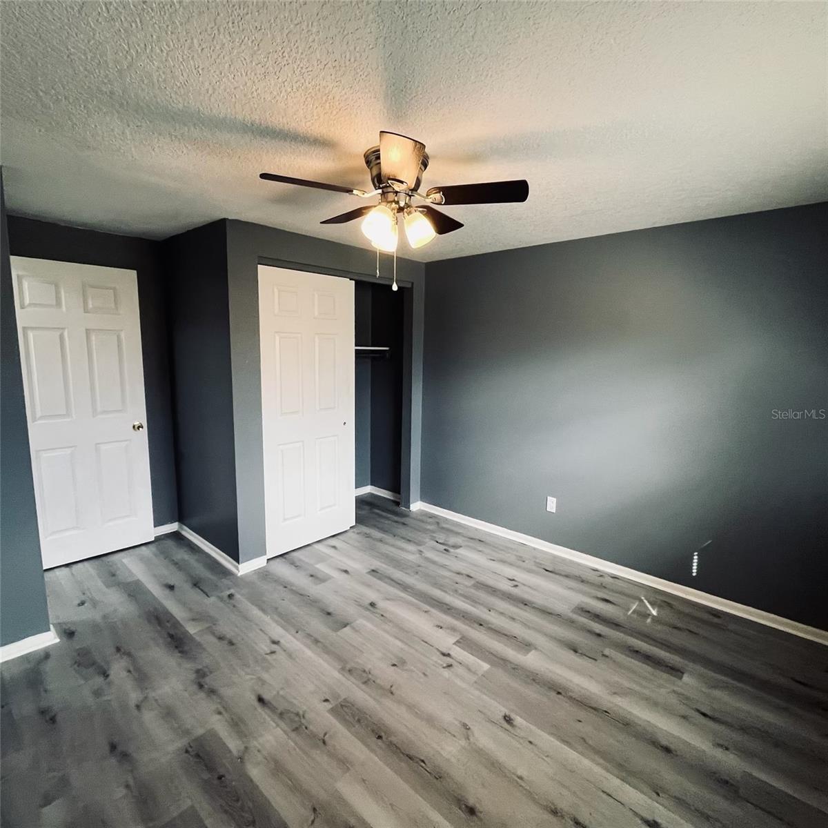5452 LISA CIR — photo 19
