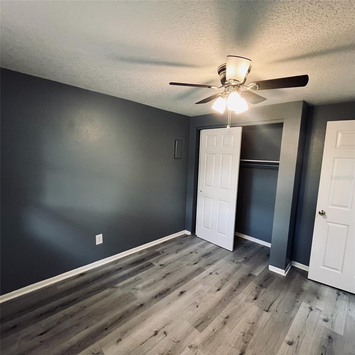 5452 LISA CIR — photo 28